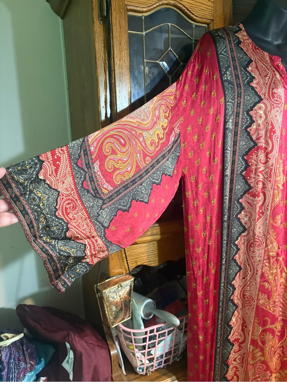 intricately printed red kaftan featuring traditional paisley maxi dress lounge - Picture 10 of 12